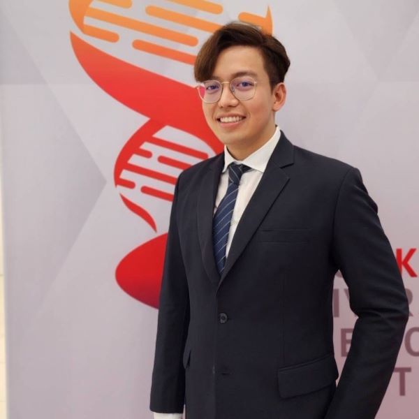 Jutarop Phetcharaburanin